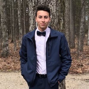 Meet your Posher, Grant